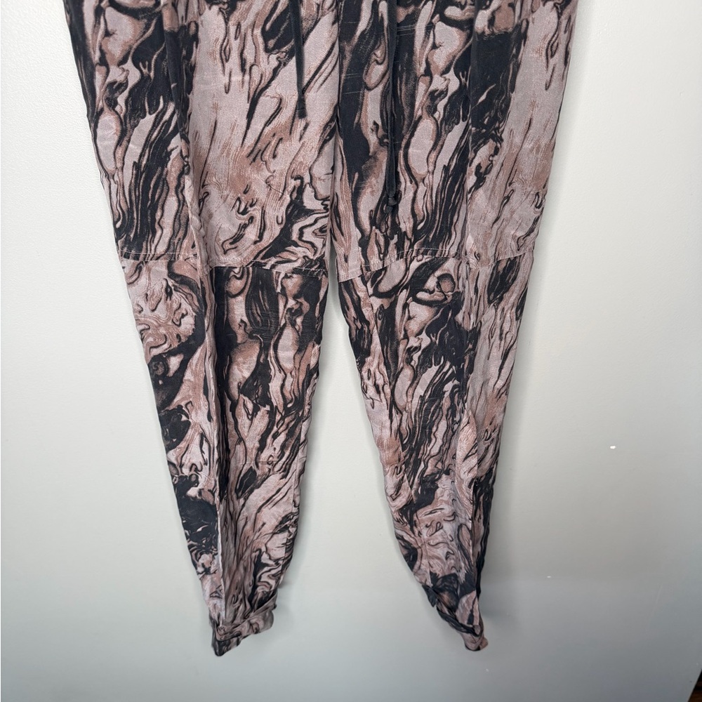 Aritzia Wilfred 100% Silk Marble Printed Jogger Pant - Picture 5 of 10